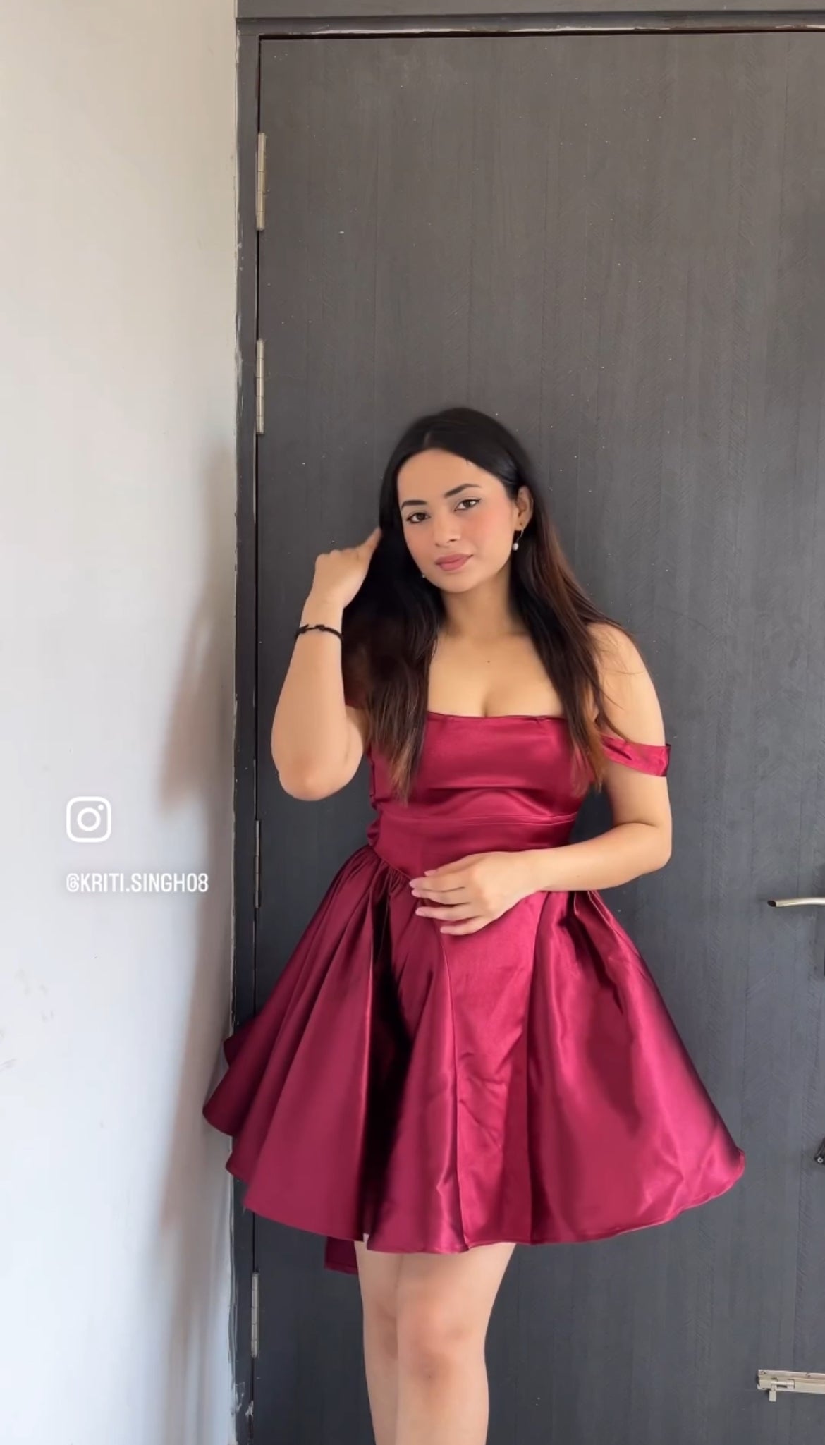 Mia Maroon Revenge Flare Dress 44 / 31 Mia Maroon Revenge Flare Dress 44 / 31