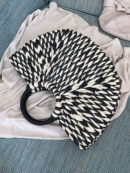 Straw bag B&W