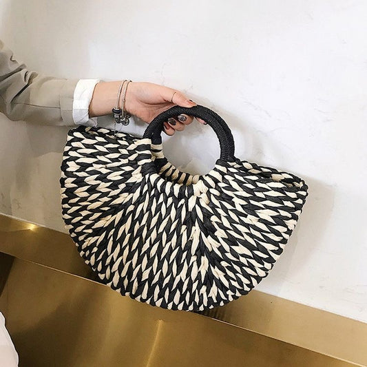 Straw bag B&W
