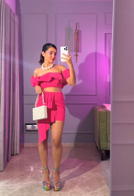 The vogue vanity in Liyokki’s Pink tate co ord set